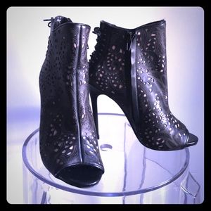 Steve Madden Ankle boot heels